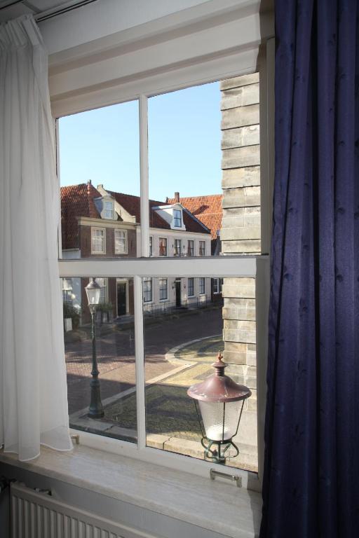 Het Wapen Van Enkhuizen Bilik gambar